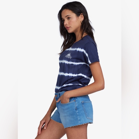 🌞ROXY Sun Block Tee🌞 - Picture 3 of 9